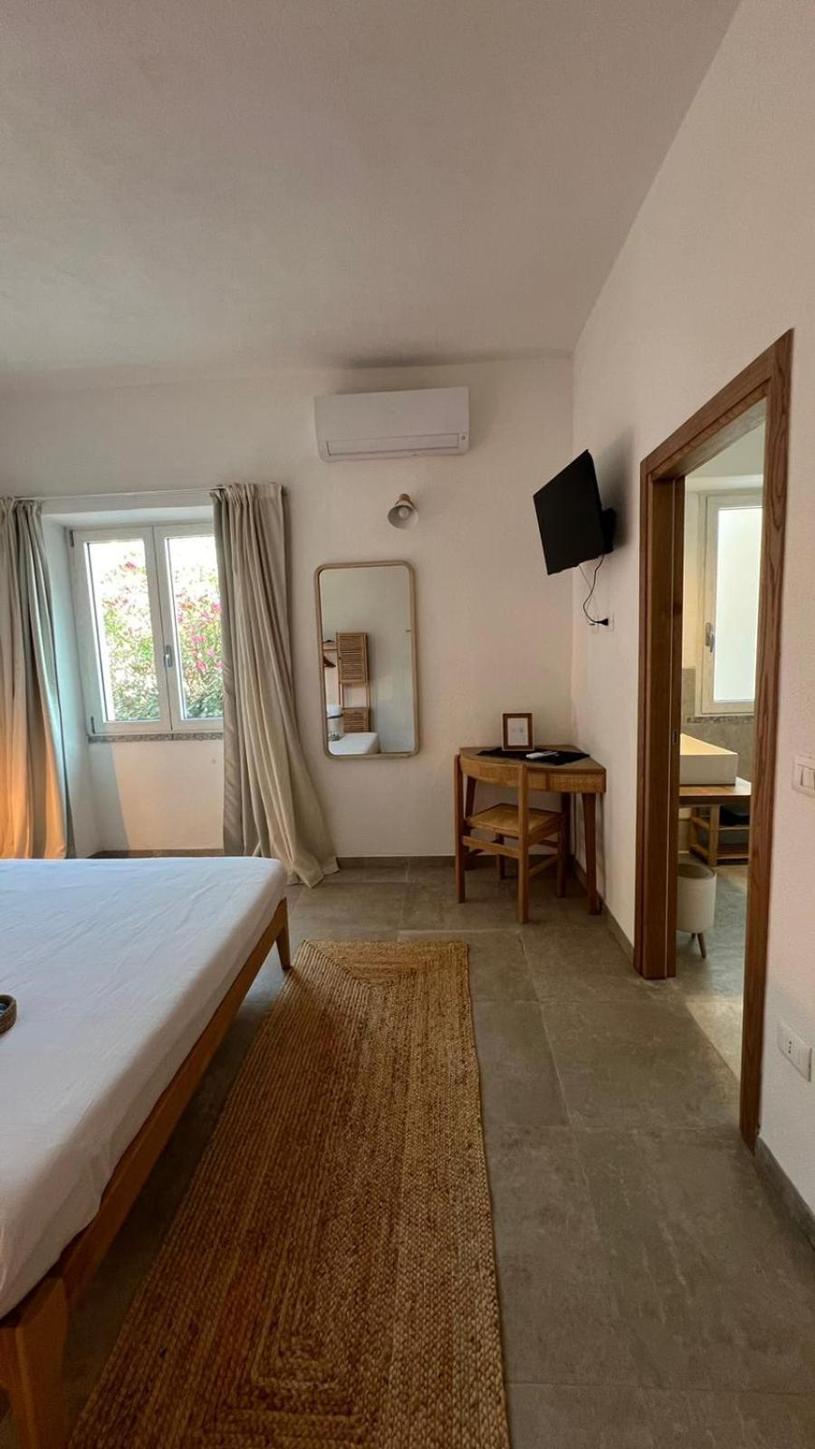 Il Mandorlo Bed and Breakfast Santa Teresa Gallura Eksteriør billede