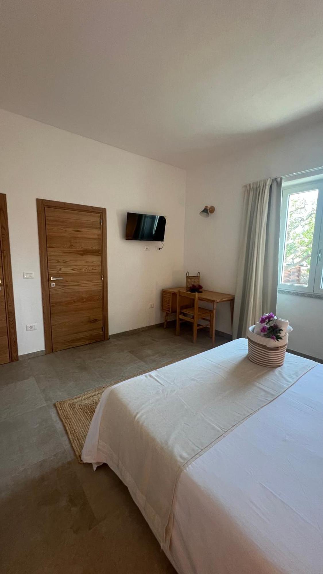 Il Mandorlo Bed and Breakfast Santa Teresa Gallura Eksteriør billede